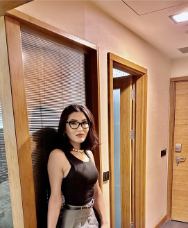 Aya Zengin