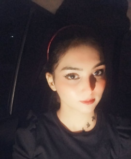 Zoya khan