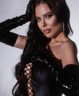 Milana Hot
