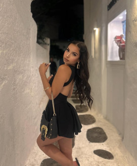 Esmer Tugce 